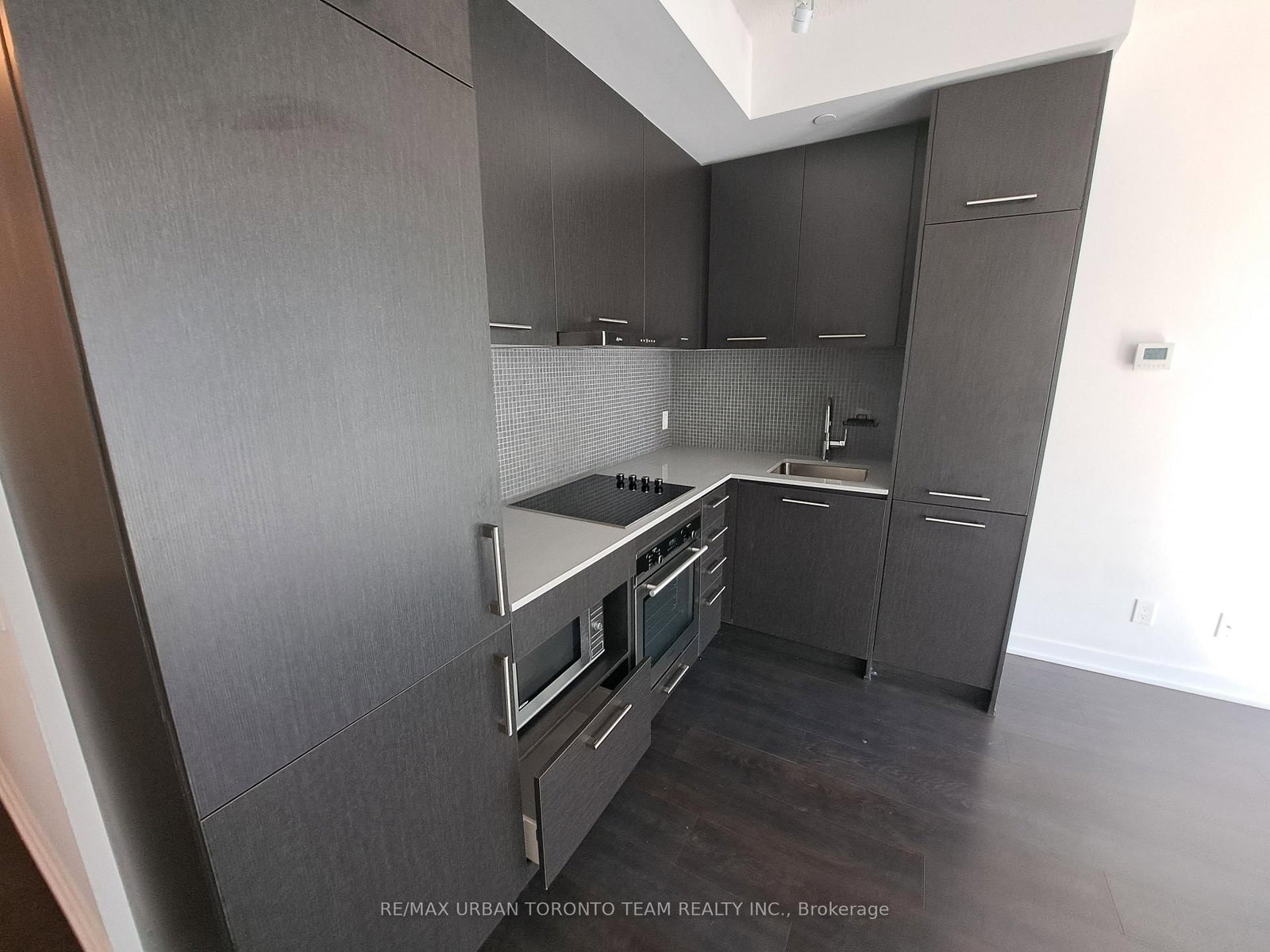 87 Peter Street, Unit 3613 - Photo 5