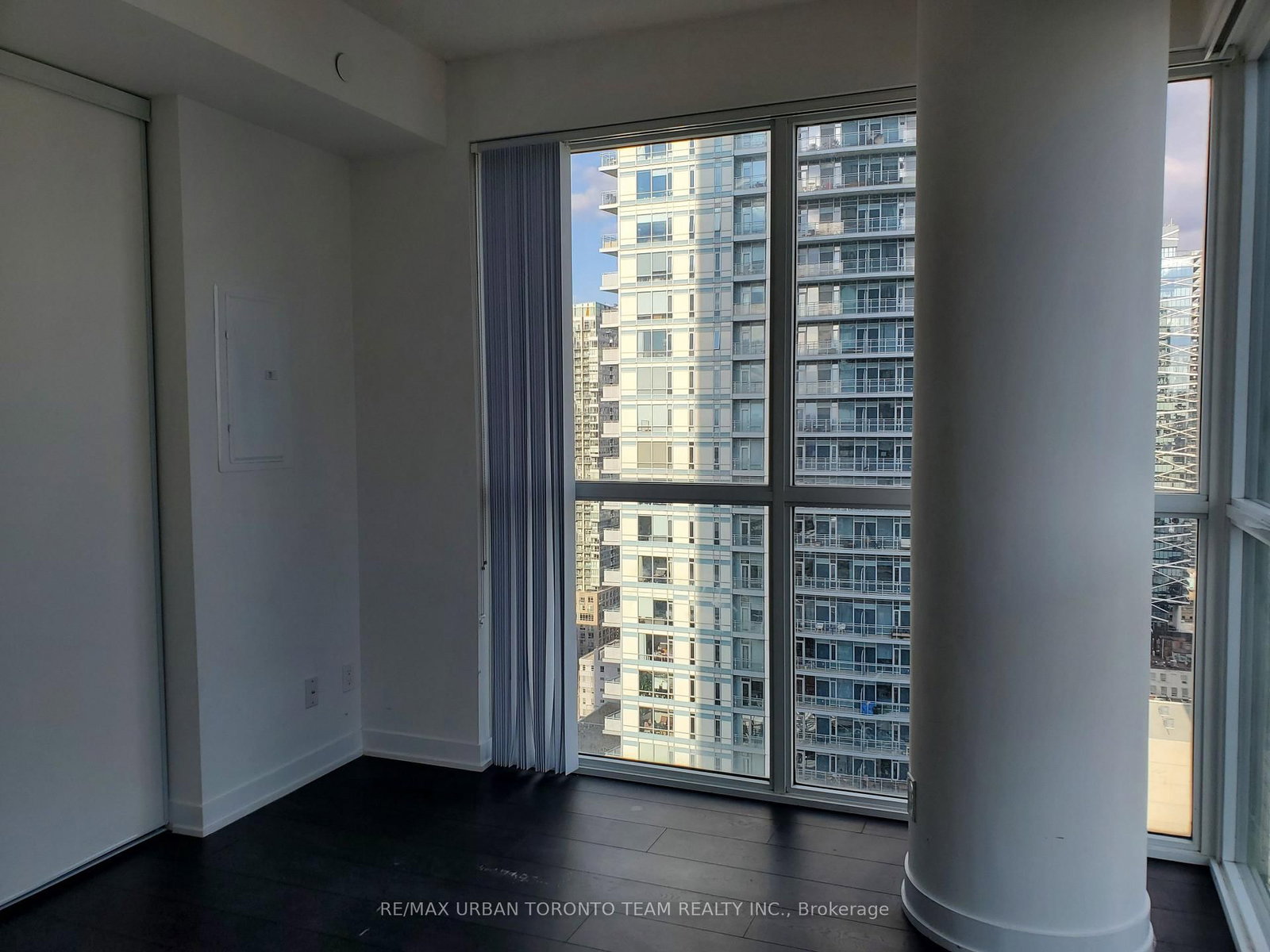 87 Peter Street, Unit 3613 - Photo 7