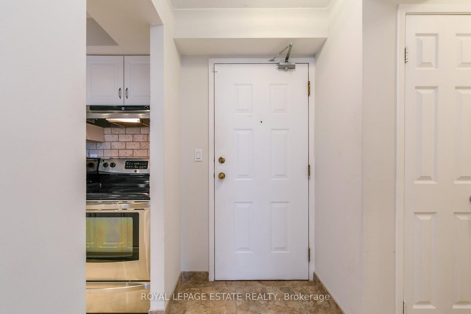 222 The Esplanade, Unit 606 - Photo 3