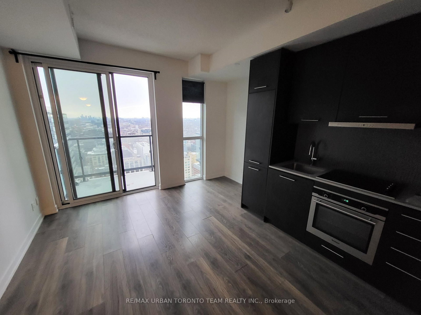 87 Peter Street, Unit 3303 - Photo 12