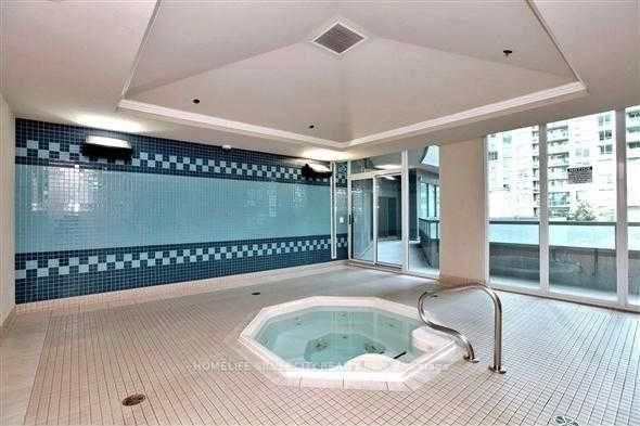 30 Grand Trunk Crescent, Unit 607 - Photo 6