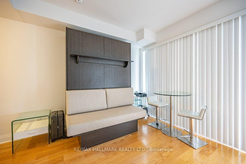 1080 Bay Street, Unit 1507 - Photo 8