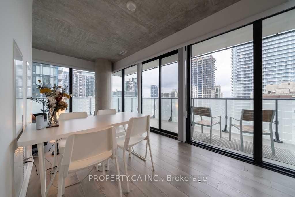 185 Roehampton Avenue, Unit 1303 - Photo 3