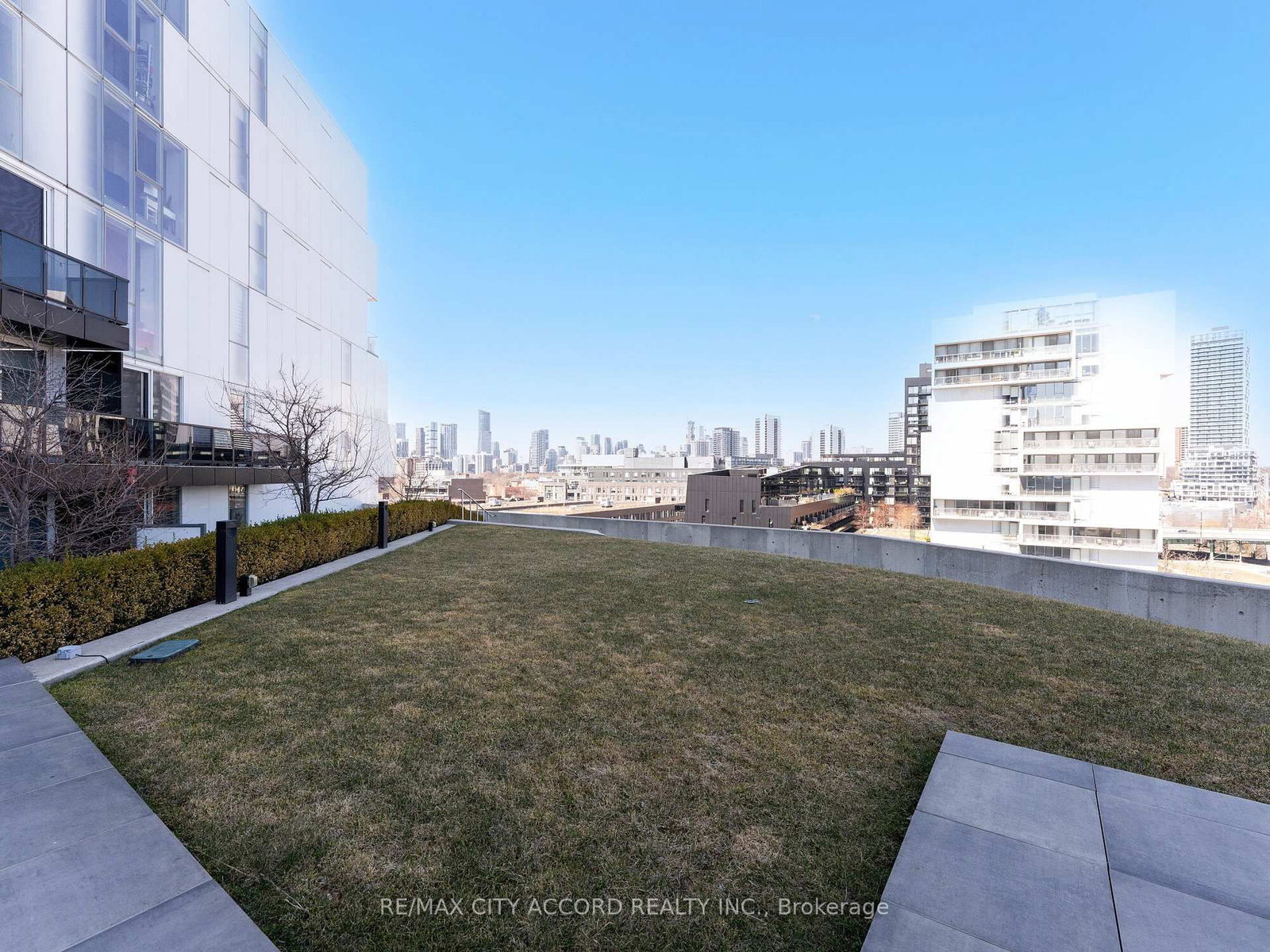 170 Bayview Avenue, Unit 705 - Photo 10