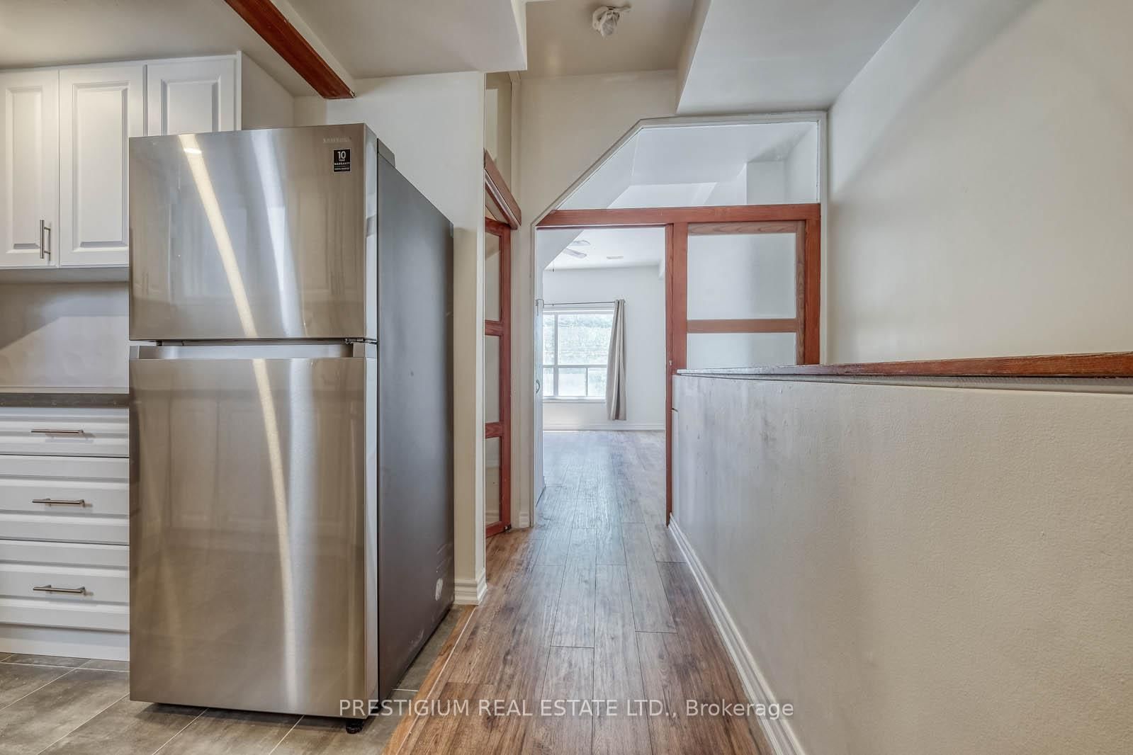 940A Queen Street W - Photo 10