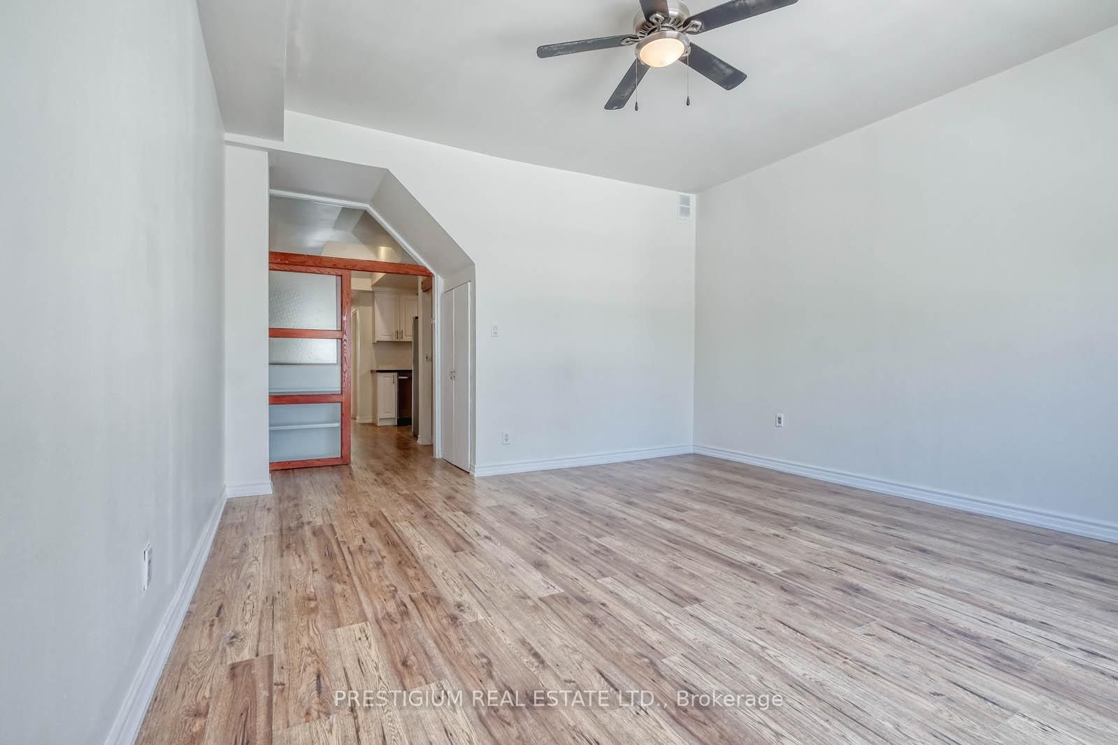 940A Queen Street W - Photo 12