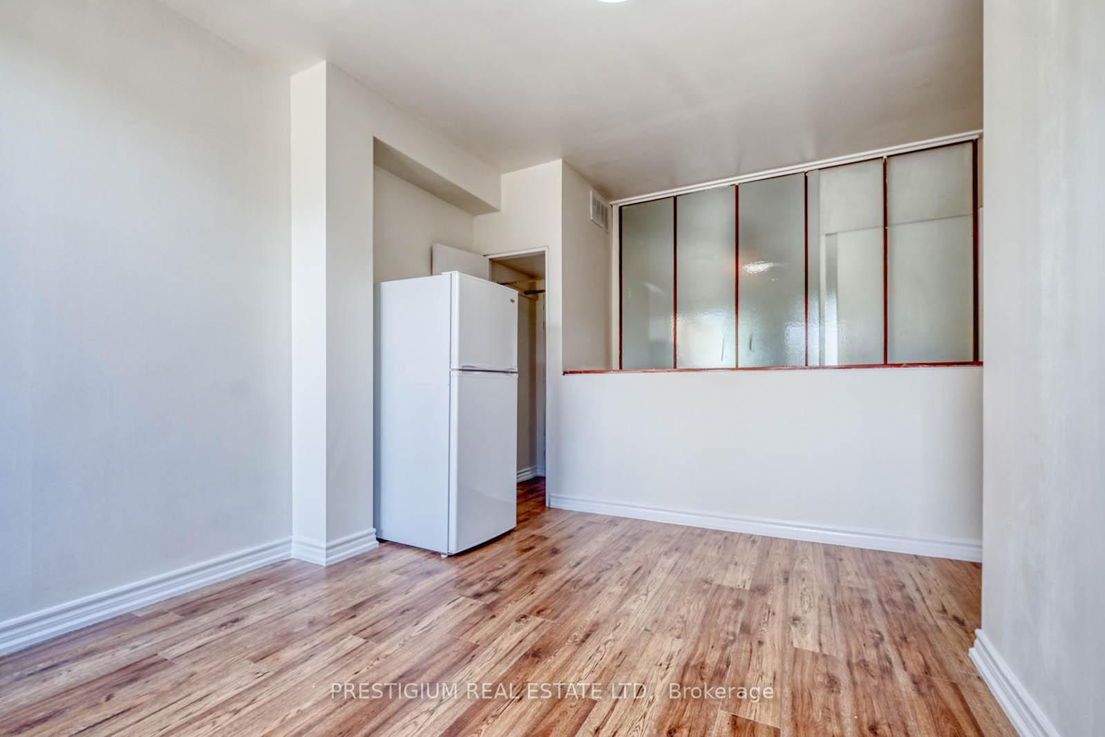 940A Queen Street W - Photo 21