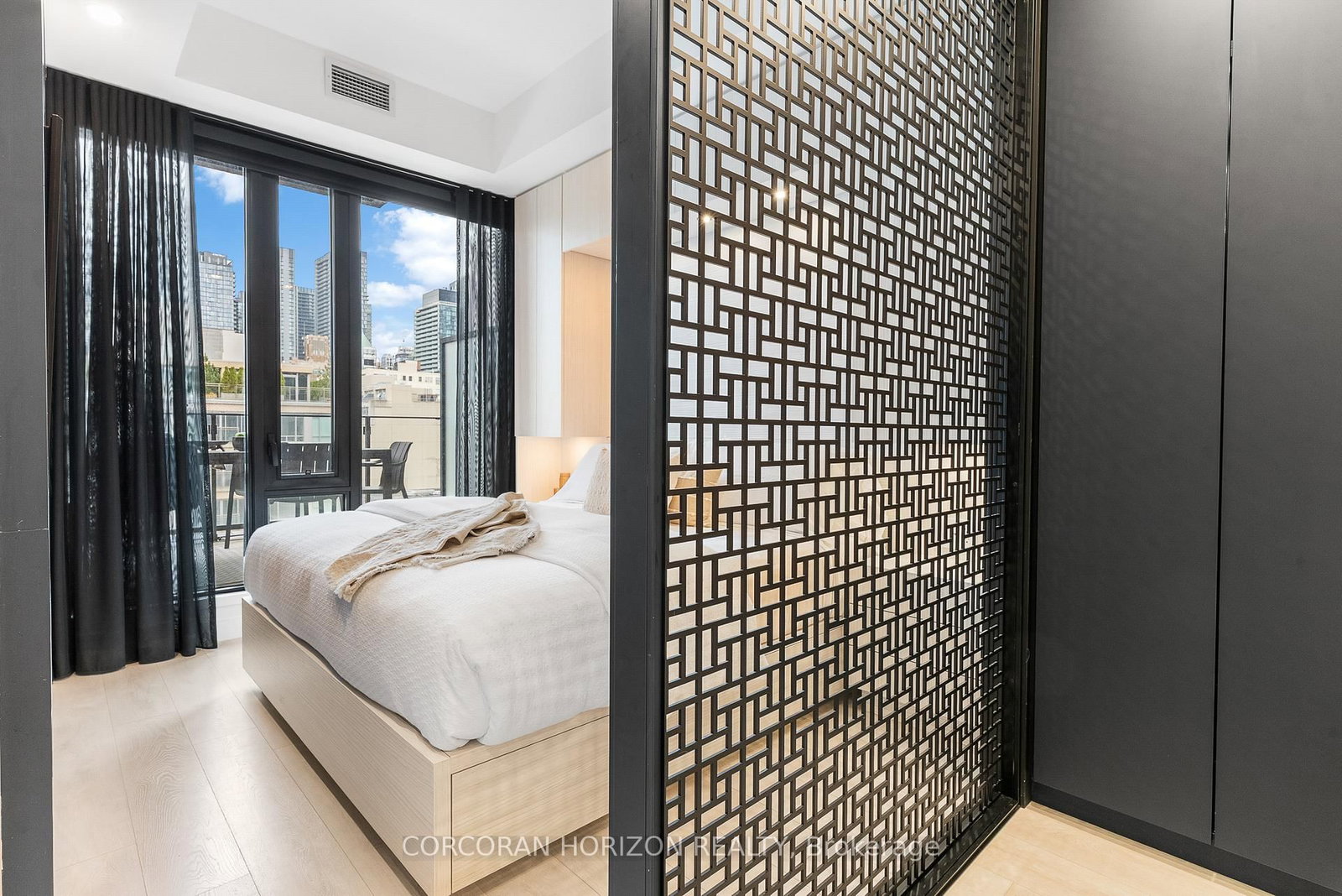 505 Richmond Street W, Unit 419 - Photo 15