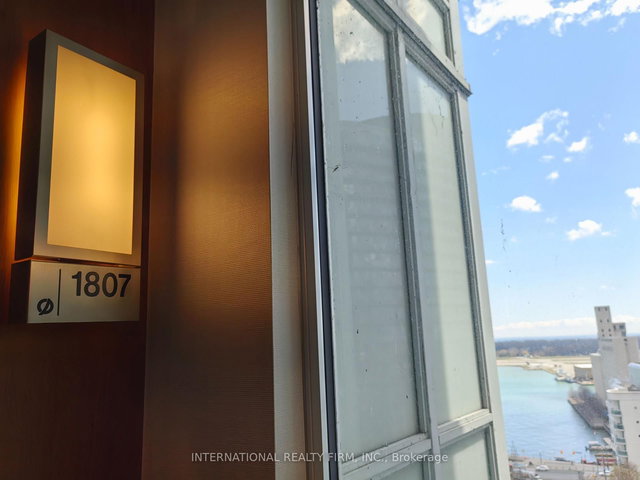 1807 - 75 Queens Wharf Road