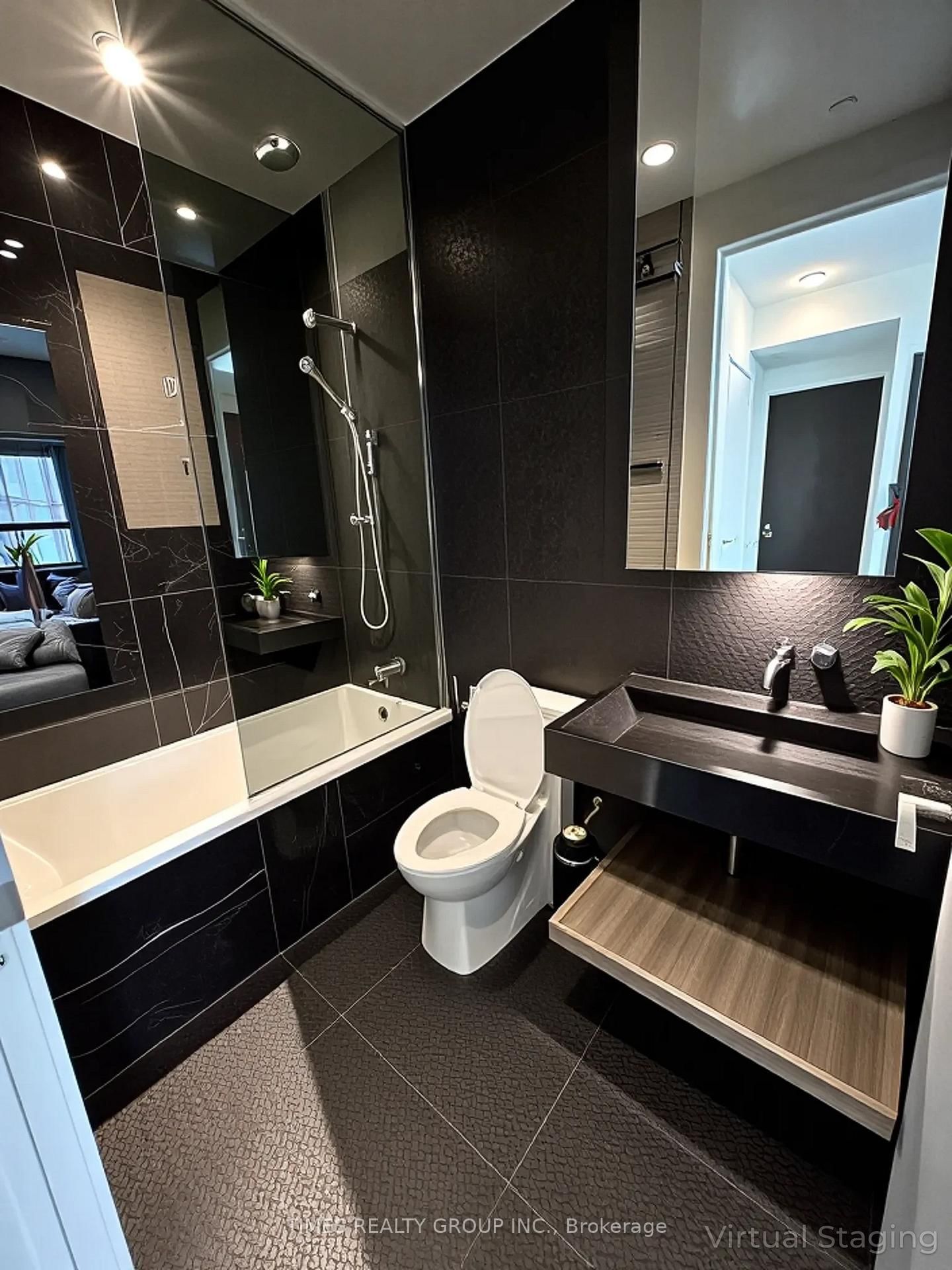 11 Yorkville Avenue, Unit 5804 - Photo 7