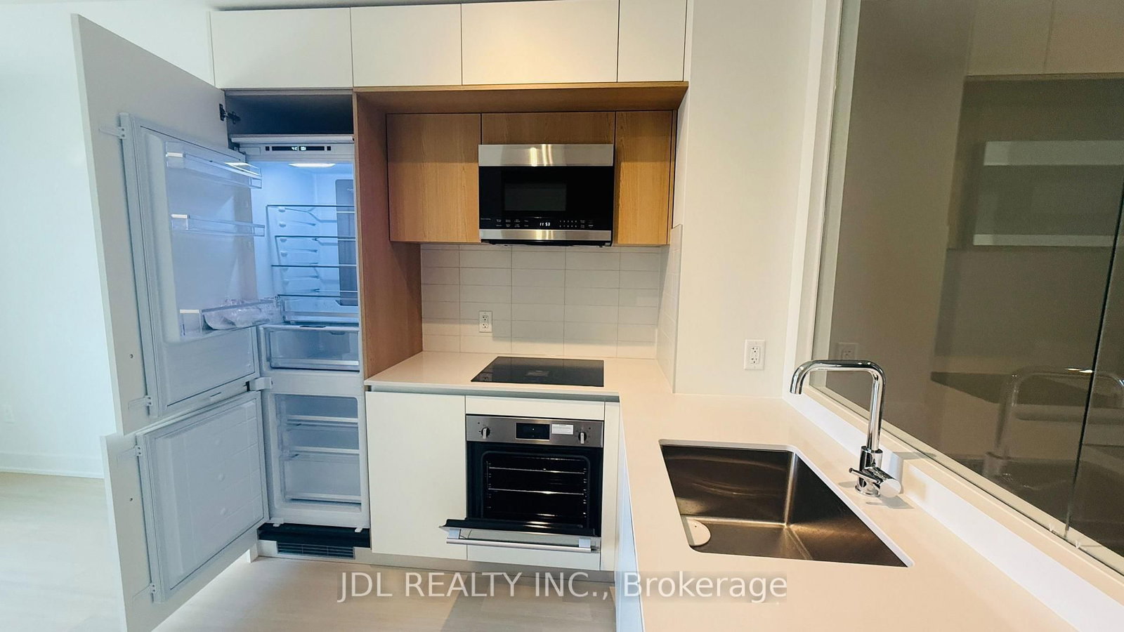 322 Dupont Street, Unit 303 - Photo 5