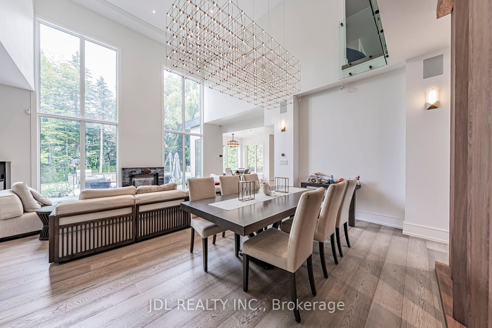 19 Fifeshire Road • Toronto, ON photo 14