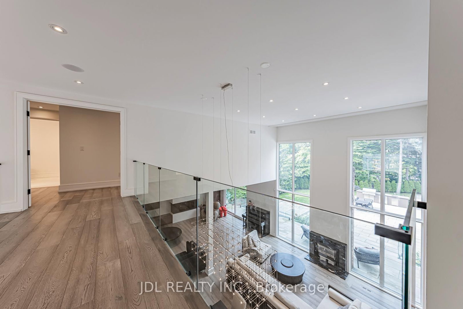 19 Fifeshire Road • Toronto, ON photo 21