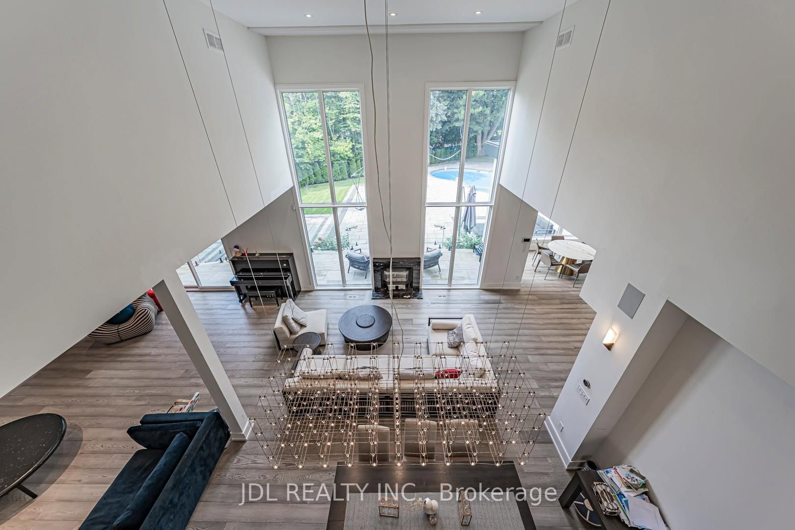 19 Fifeshire Road • Toronto, ON photo 22