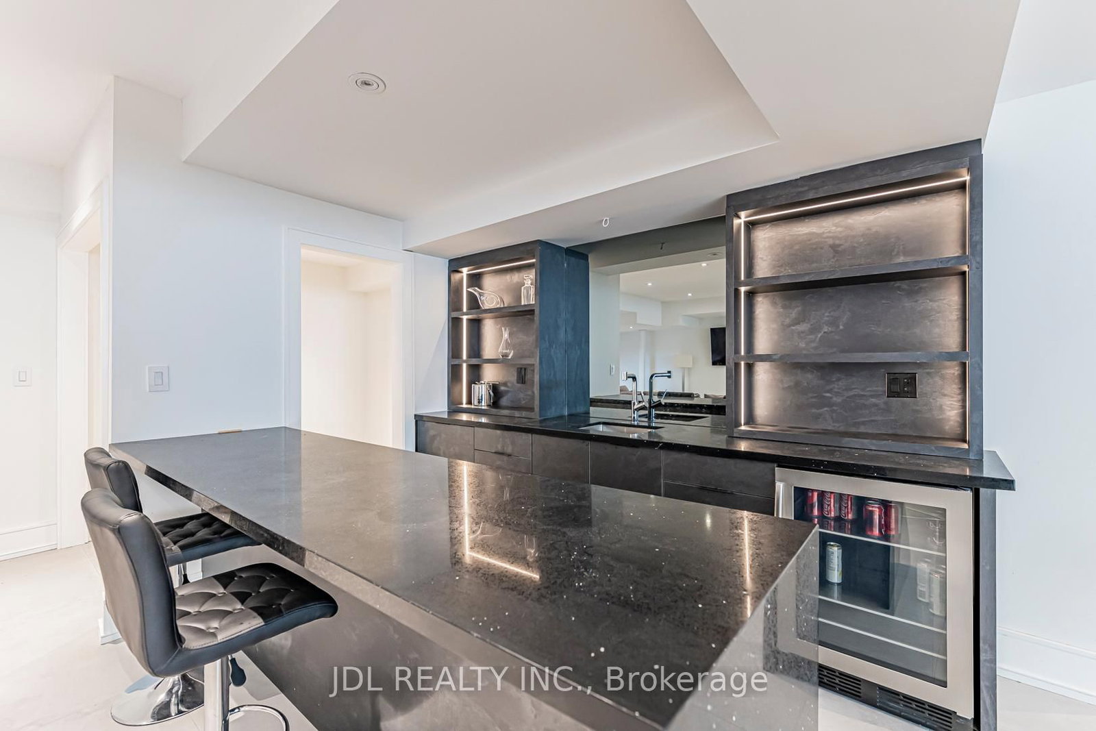 19 Fifeshire Road • Toronto, ON photo 36
