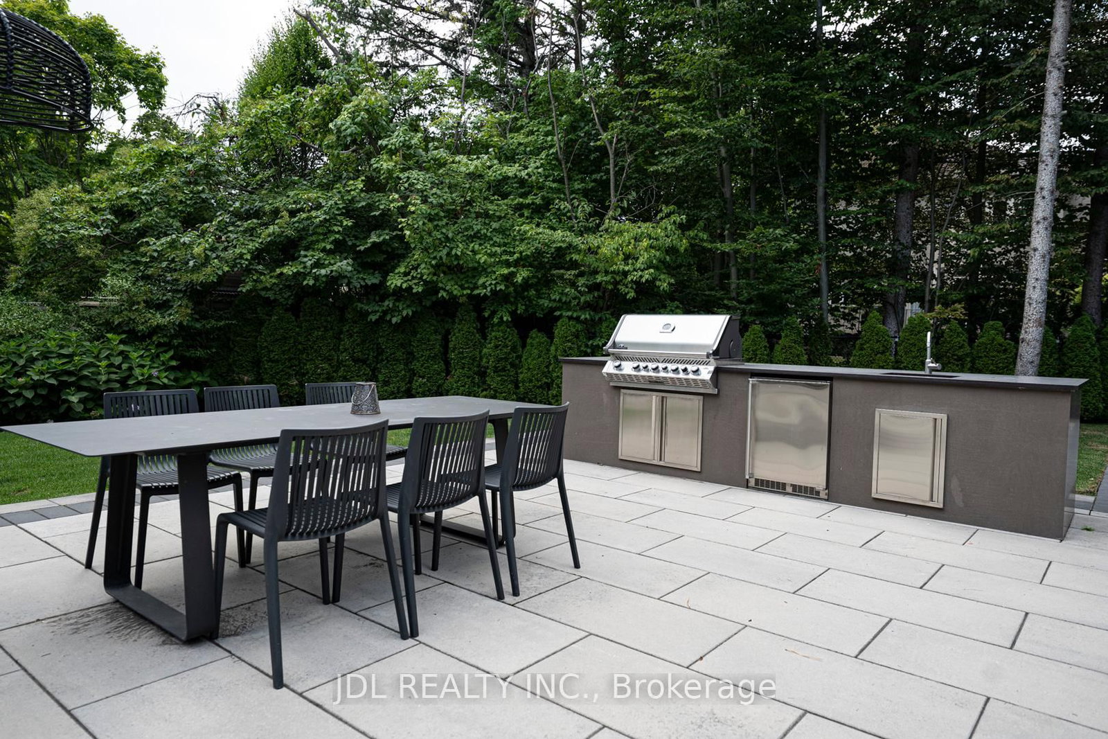19 Fifeshire Road • Toronto, ON photo 44