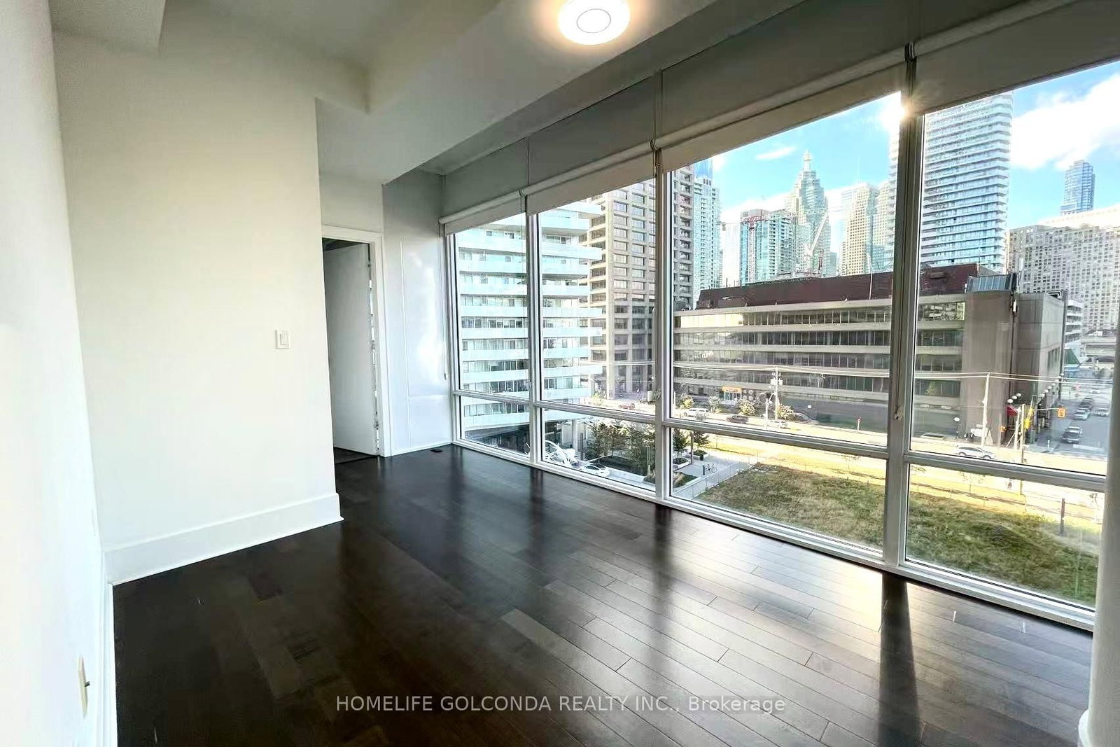 29 Queens Quay E, Unit 624 - Photo 13