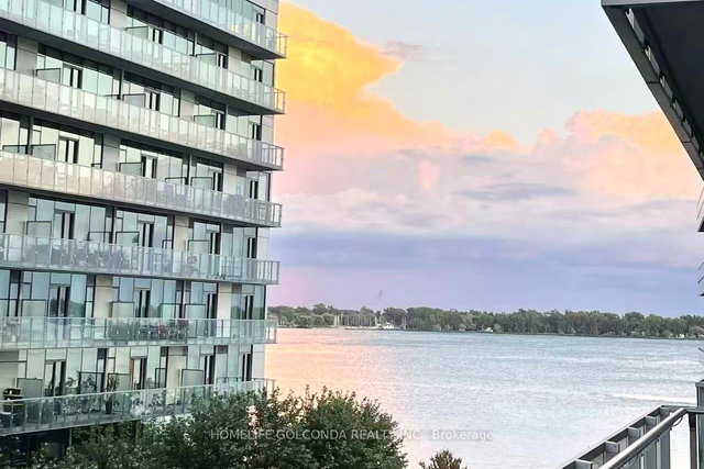 624 - 29 Queens Quay E