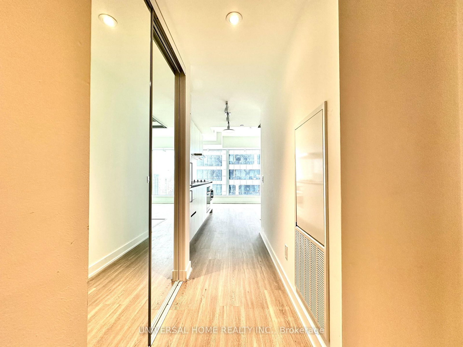 8 Wellesley Street W, Unit 4006 - Photo 2