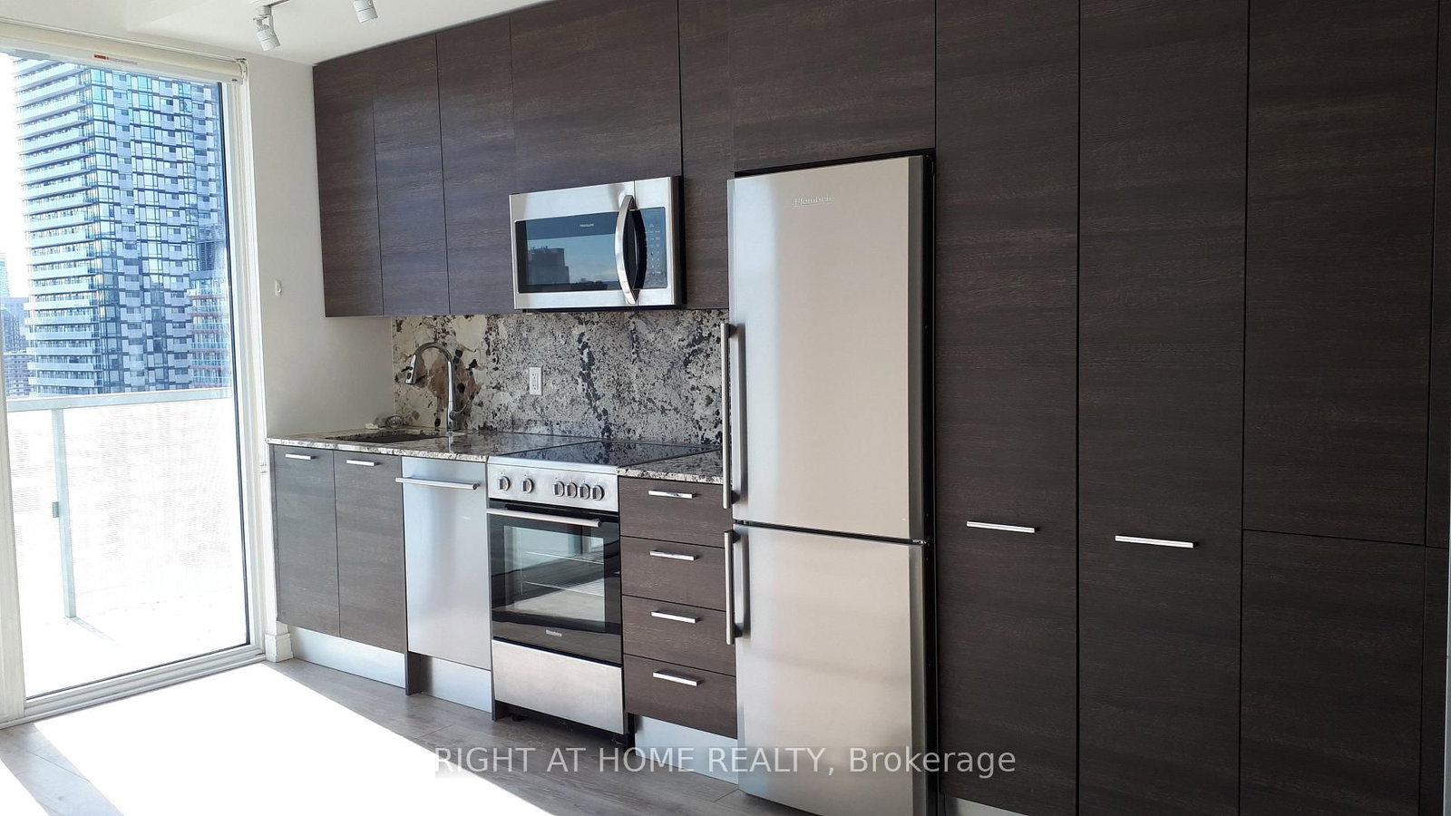 28 Wellesley Street E, Unit 2403 - Photo 7