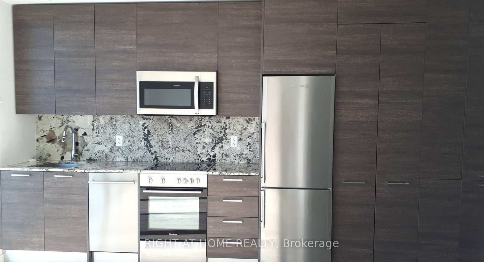 28 Wellesley Street E, Unit 2403 - Photo 9