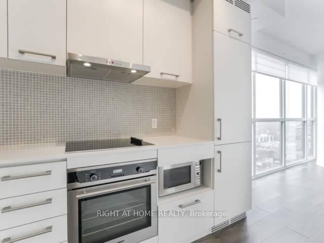87 Peter Street, Unit 3106 - Photo 11