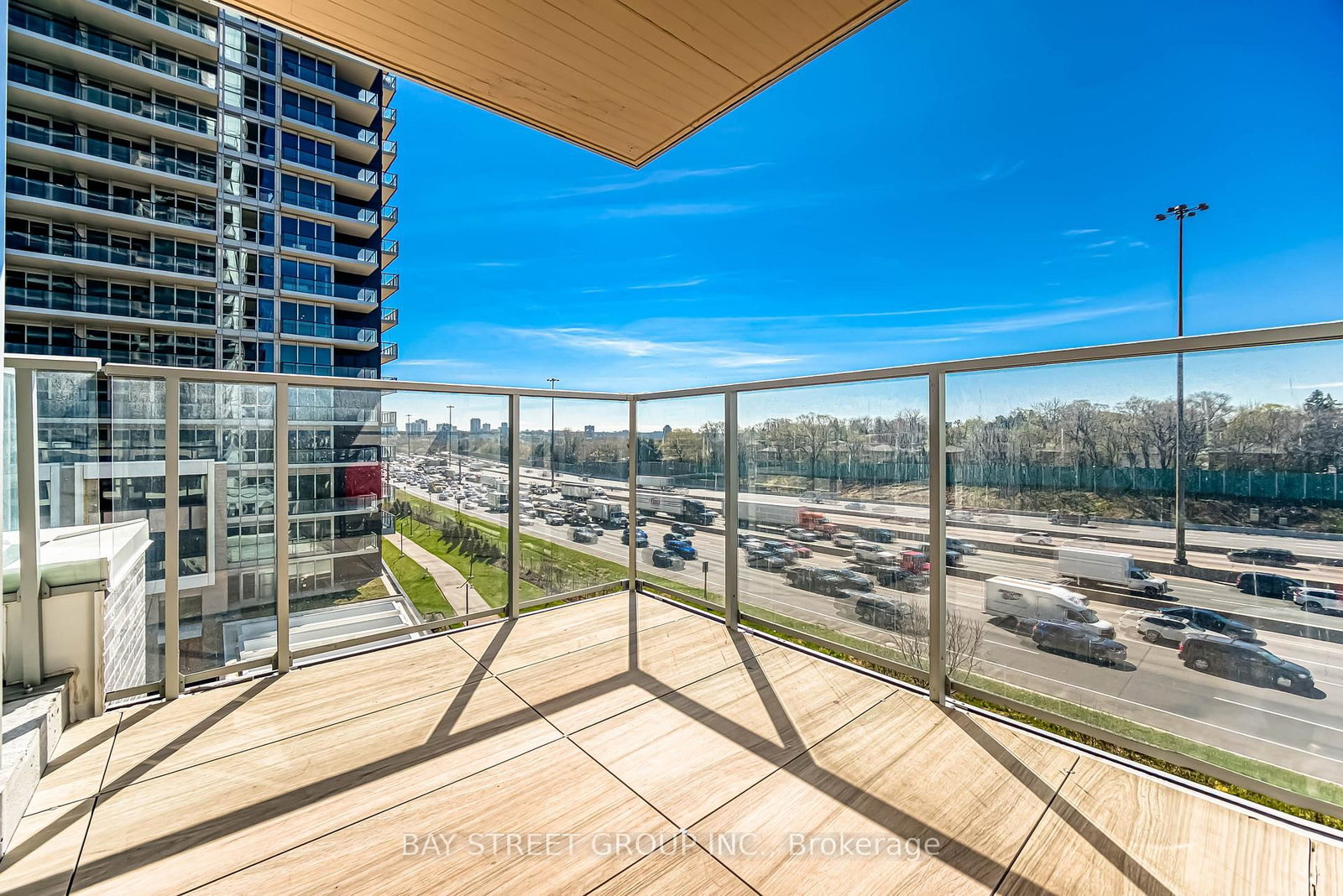 27 McMahon Drive, Unit 602 - Photo 18