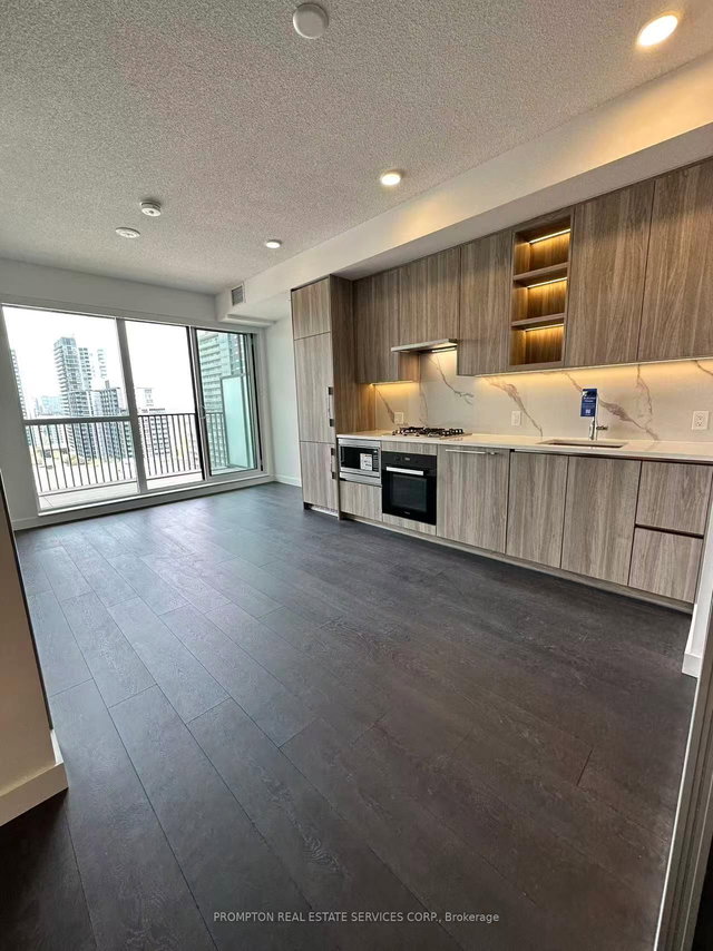 906 - 75 Billes Heights