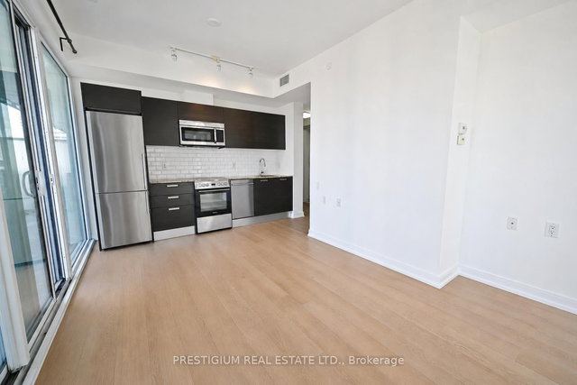 1804 - 42 Charles Street E