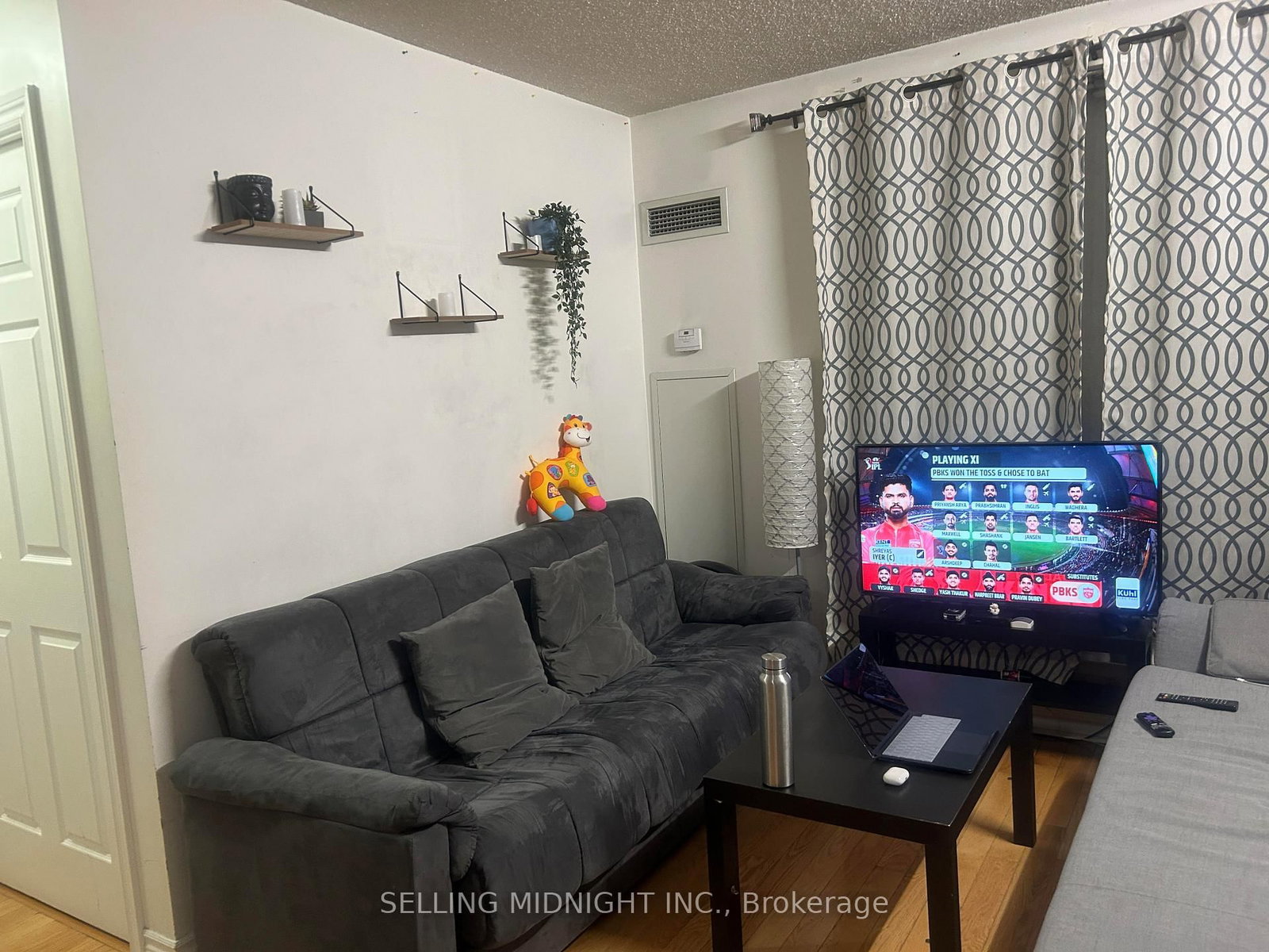 250 Wellington Street W, Unit 245 - Photo 10