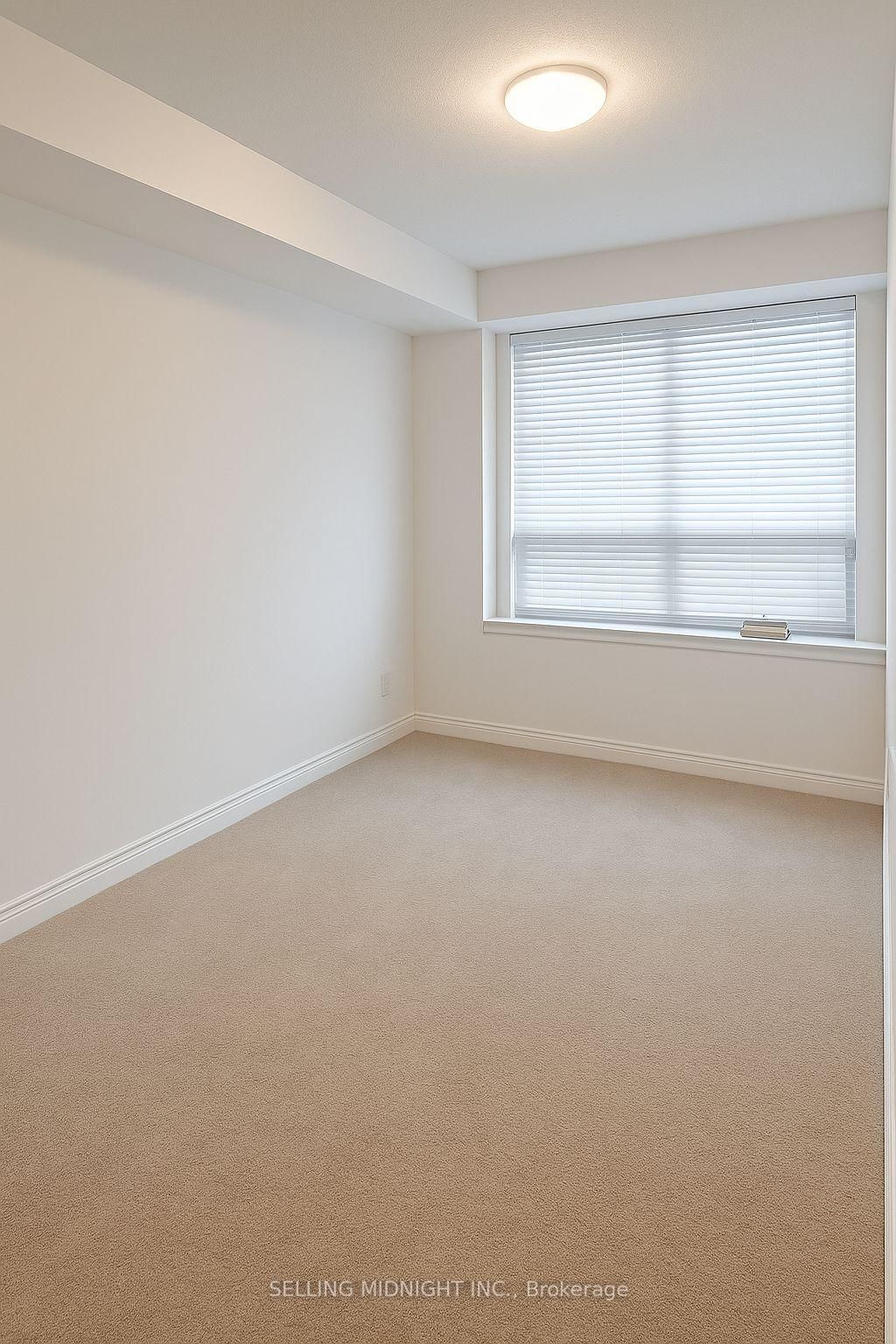 250 Wellington Street W, Unit 245 - Photo 14