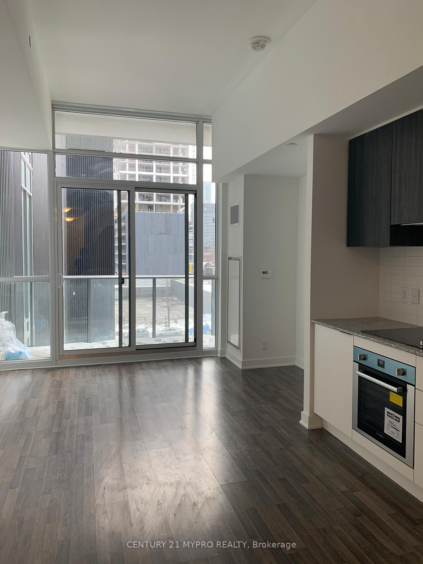 120 Parliament Street, Unit 525 - Photo 4