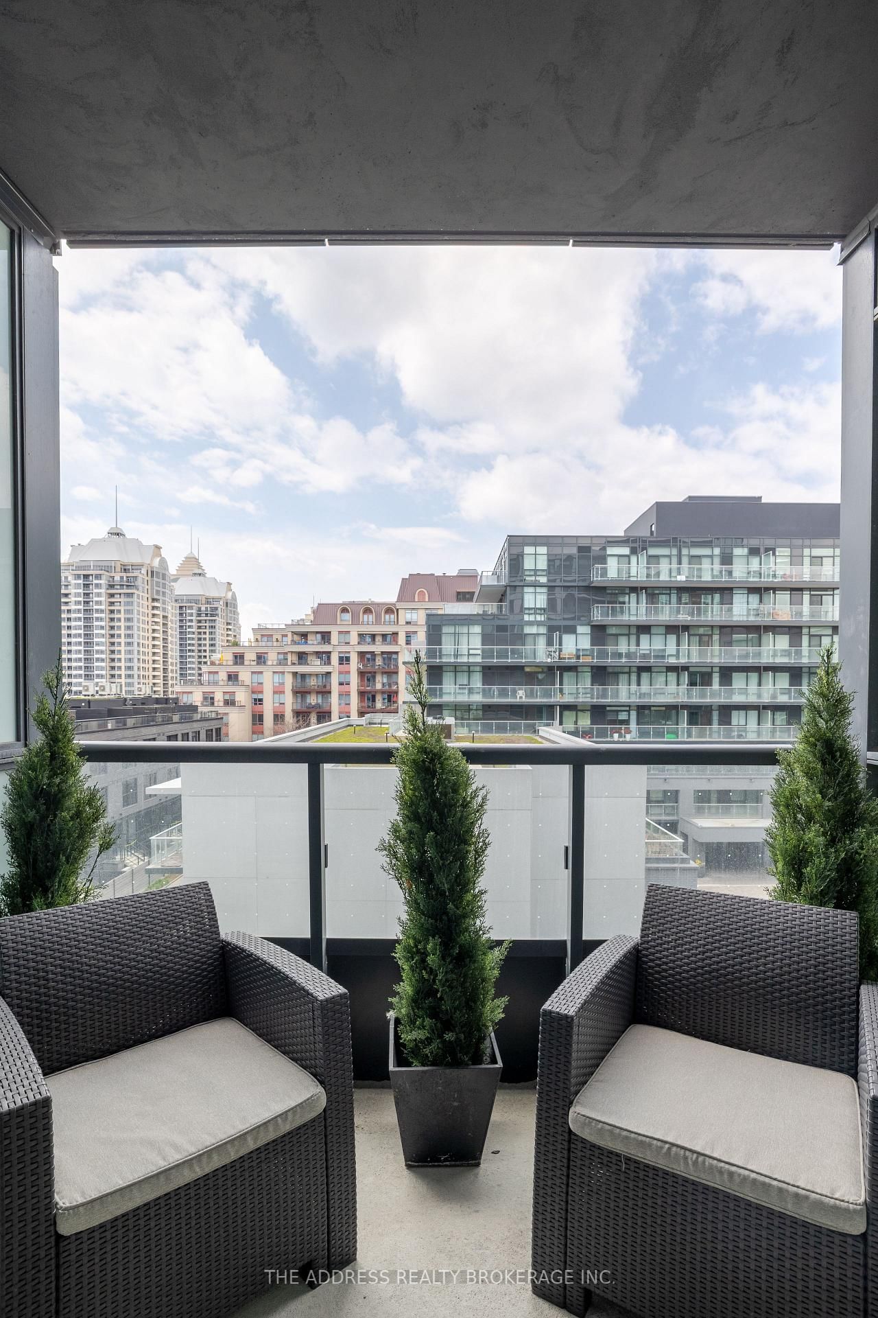 6 Greenbriar Road, Unit 507 - Photo 13
