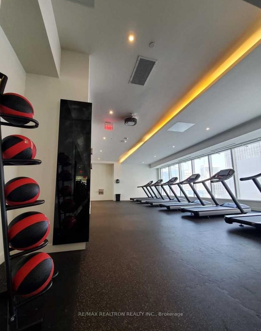 197 Yonge Street, Unit 2711 - Photo 15