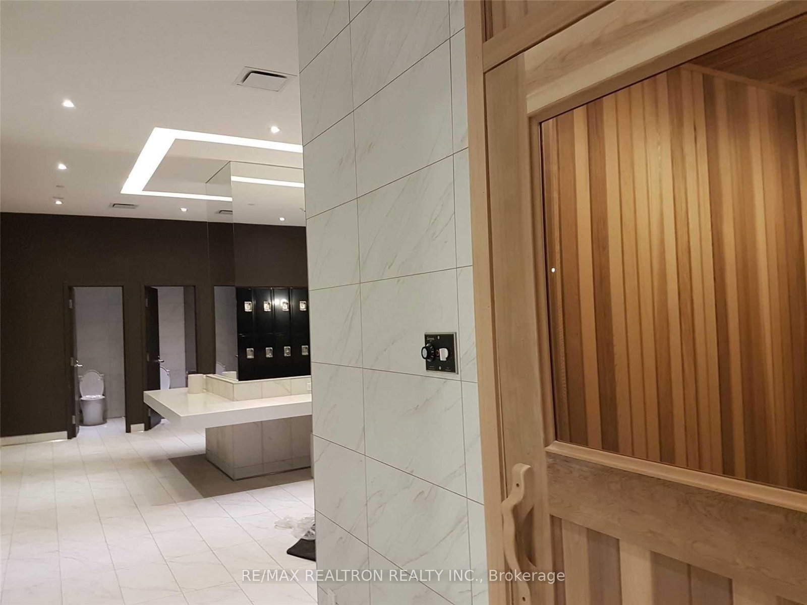 197 Yonge Street, Unit 2711 - Photo 21