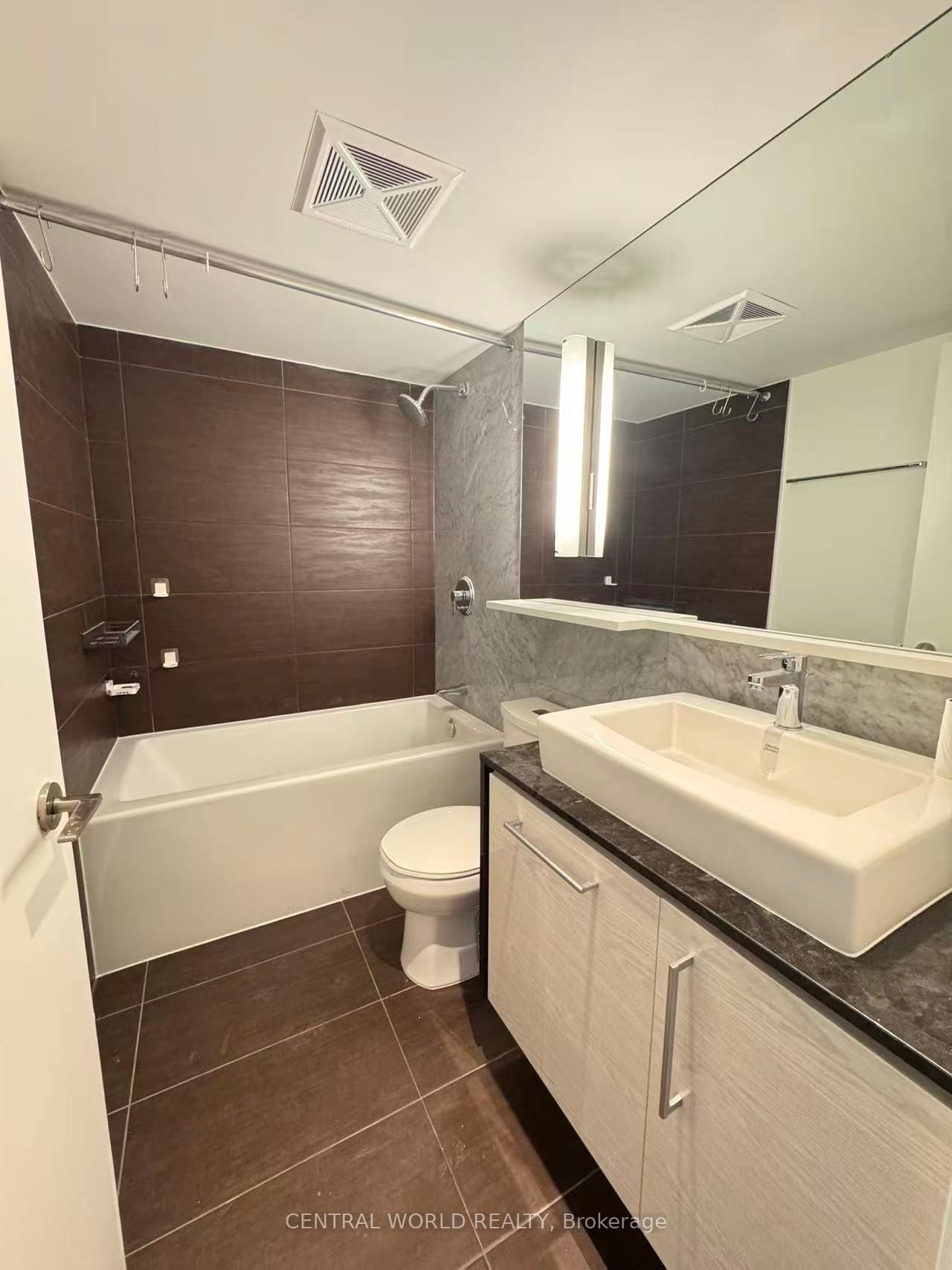 121 Mcmahon Drive, Unit 815 - Photo 7
