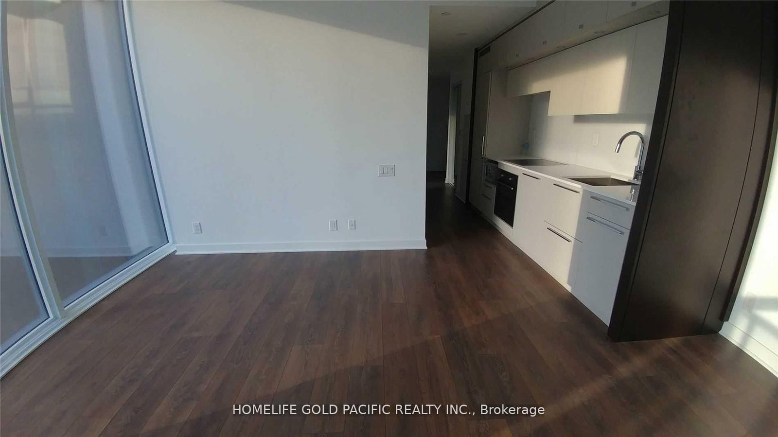 15 Grenville Street, Unit 803 - Photo 11