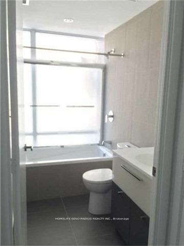 15 Grenville Street, Unit 803 - Photo 5