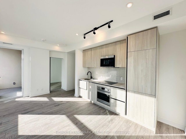 2106 - 108 Peter Street