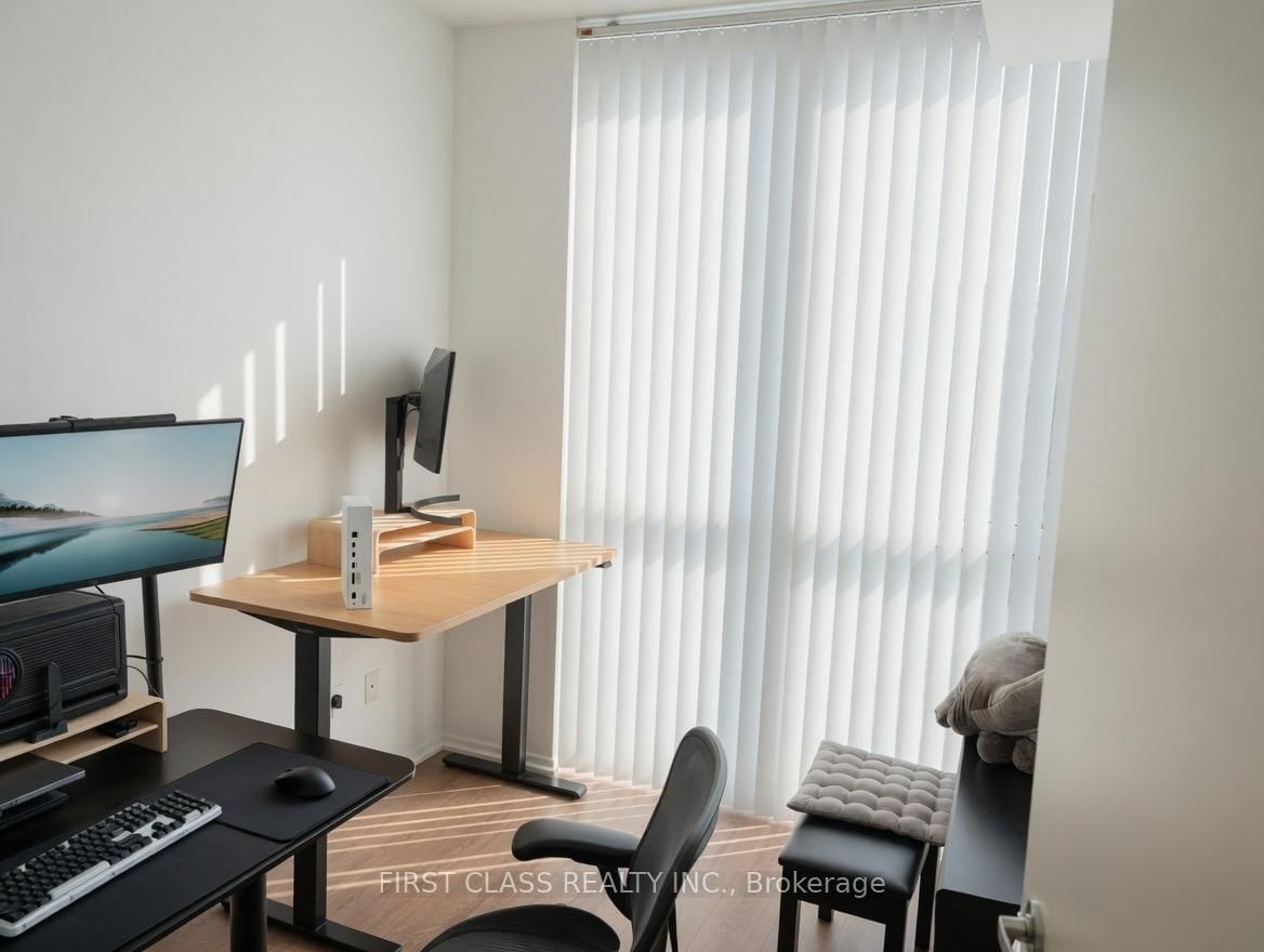 45 Charles Street E, Unit 3802 - Photo 3