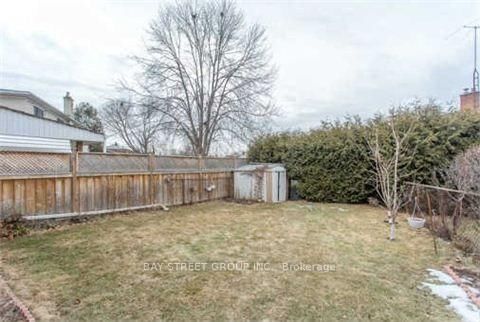 35 Cairnside Crescent - Photo 9