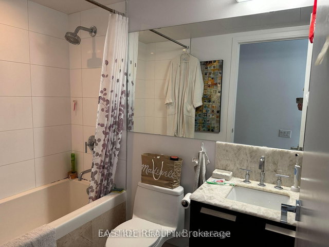 4502 - 42 Charles Street E