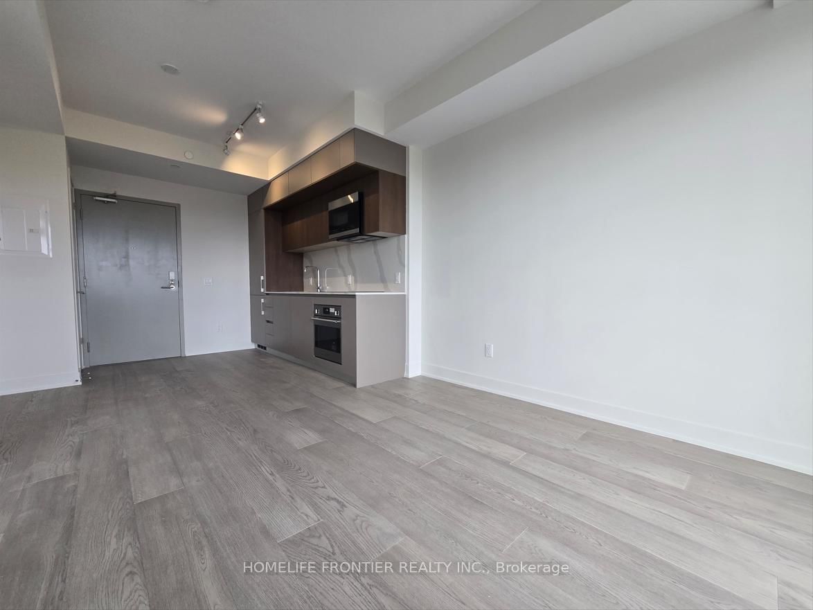 322 Dupont Street, Unit 704 - Photo 5