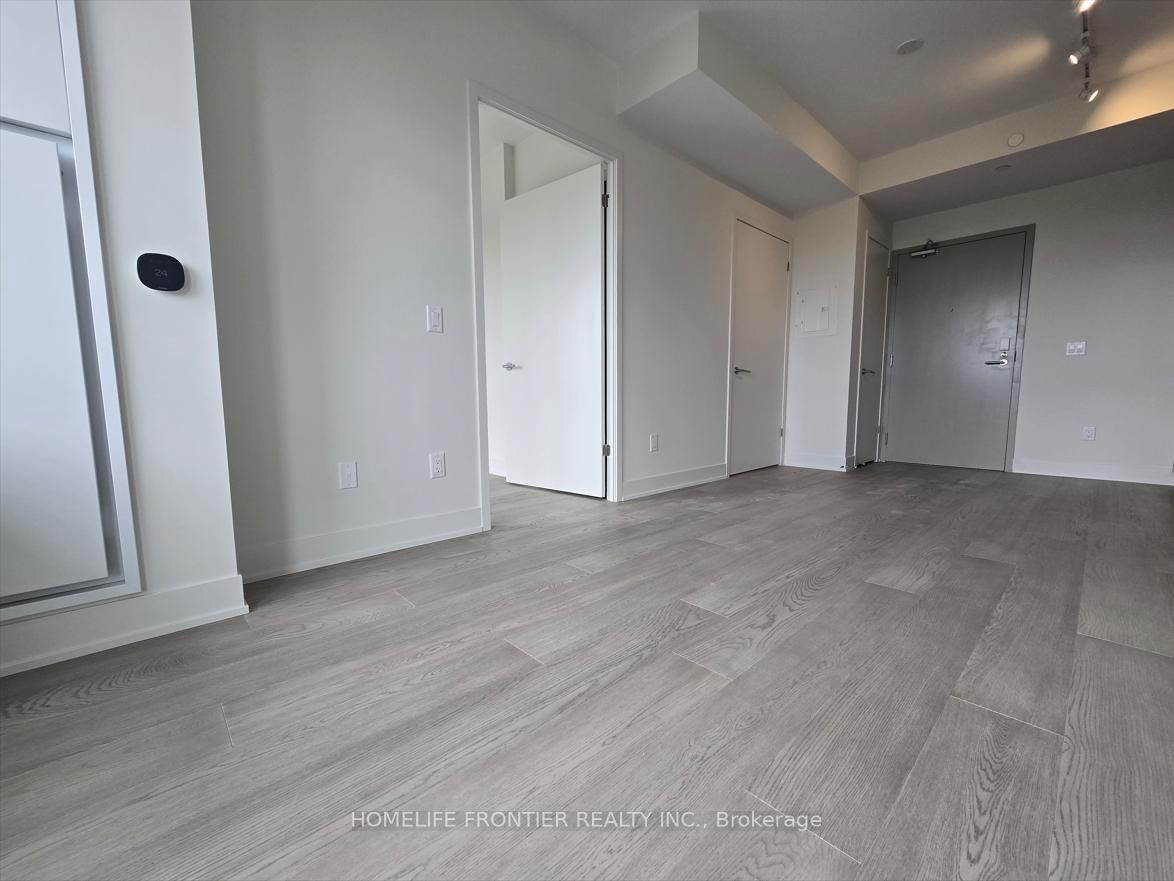 322 Dupont Street, Unit 704 - Photo 6