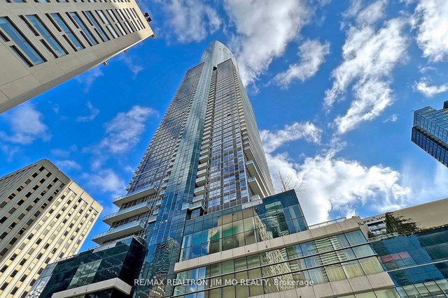 2508 - 386 Yonge Street
