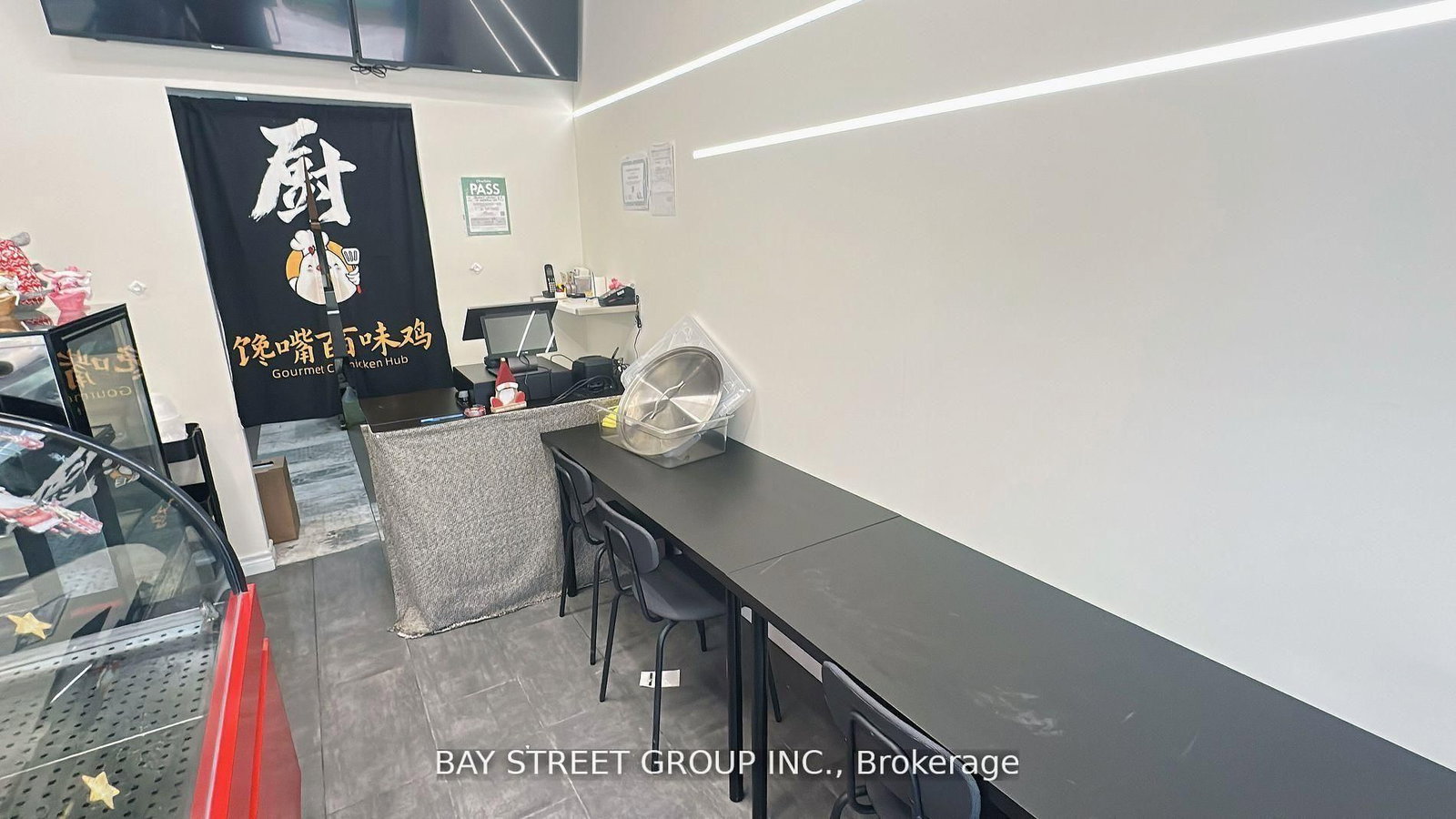 15 Northtown Way, Unit 23 - Photo 5