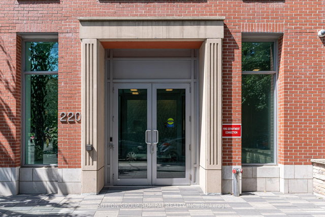 TH2 - 220 George Street