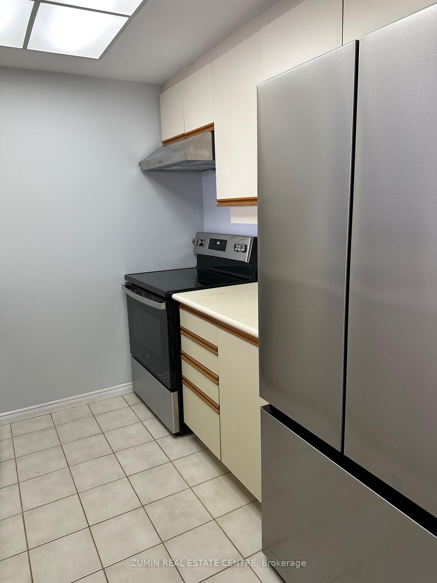 7 CONCORDE Place, Unit 3312 - Photo 15