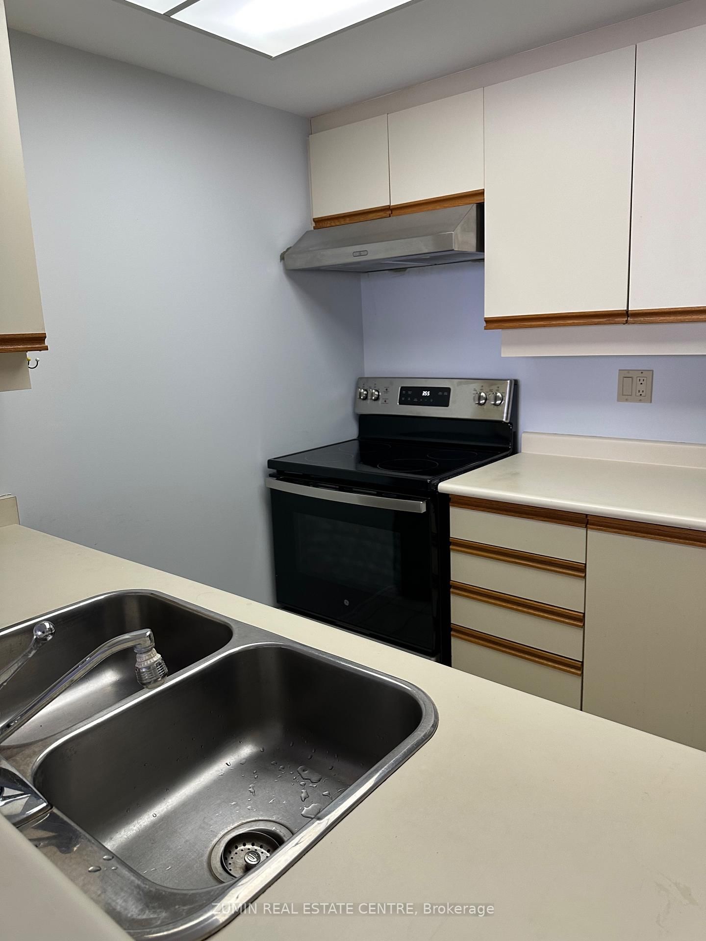 7 CONCORDE Place, Unit 3312 - Photo 16