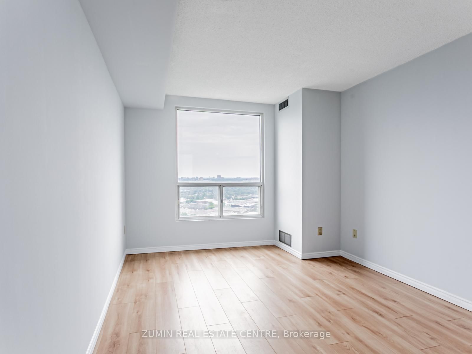 7 CONCORDE Place, Unit 3312 - Photo 19